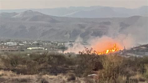 More than 1,000 people told to evacuate as brushfire threatens homes in Scottsdale, Arizona